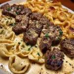 Tortellini au Steak à l'Ail et au Fromage dans une Crème Parmesan Onctueuse